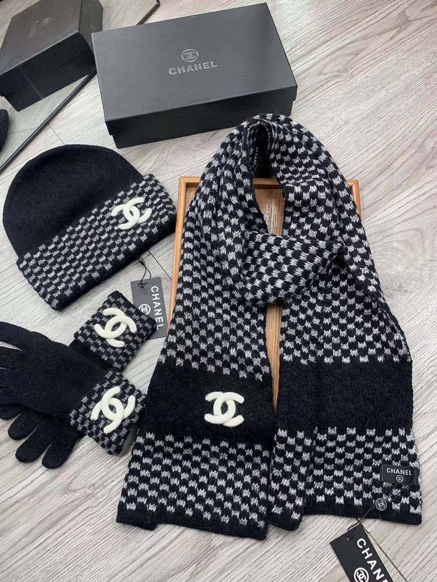 Knit Scarf Beanie Gloves Set (3pcs)